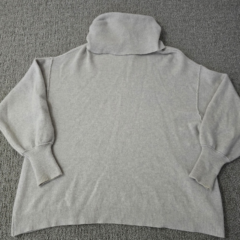 Free People Womens XS Cream Oversized Turtleneck Sweater Tunic Exposed Seam
